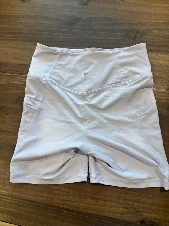 Old Navy Lavender High-Rise Bike Shorts with Side Pockets 6” - Picture 2 of 4